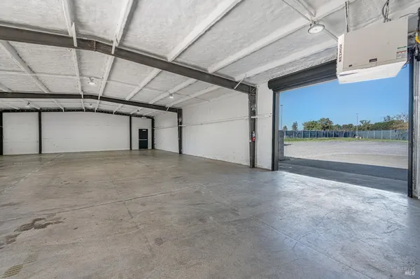 $2,300,000 | 10342 Old Redwood Highway, Windsor, CA 95492