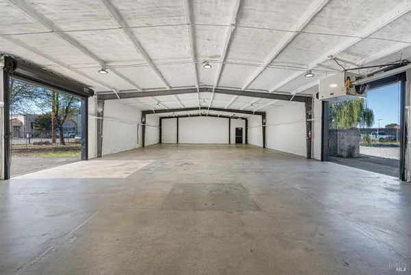 $2,300,000 | 10342 Old Redwood Highway, Windsor, CA 95492