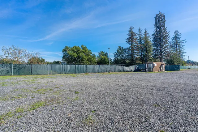 $2,300,000 | 10342 Old Redwood Highway, Windsor, CA 95492