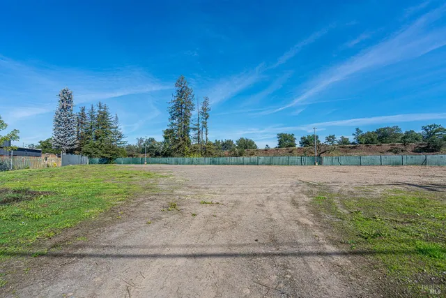 $2,300,000 | 10342 Old Redwood Highway, Windsor, CA 95492