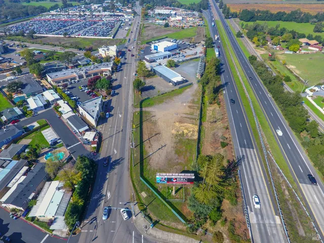 $2,300,000 | 10342 Old Redwood Highway, Windsor, CA 95492