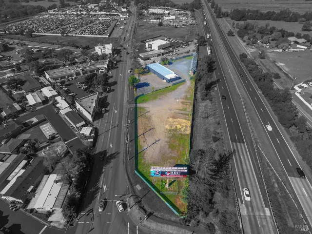 $2,300,000 | 10342 Old Redwood Highway, Windsor, CA 95492