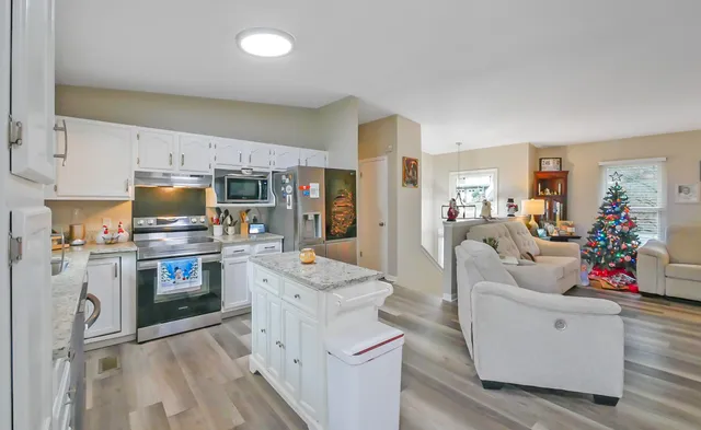 $407,000 | 2415 Woodthrush Drive, Chattanooga, TN 37421