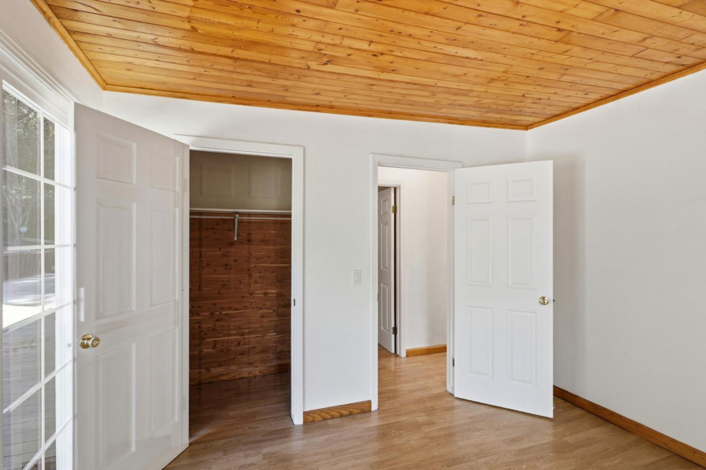 17760 China Grade Road Boulder Creek, CA 95006 - Photo 35 of 45 en empty room with wooden floor