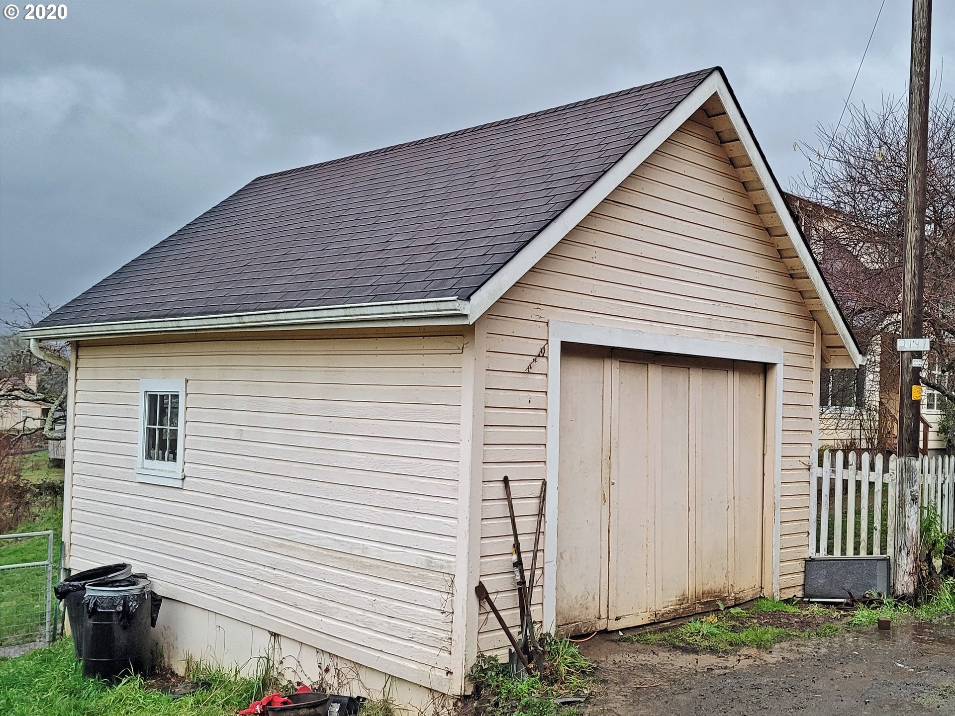 18711 Beaver Falls Road Clatskanie, OR 97016 - Photo 12 of 14 a view of a house