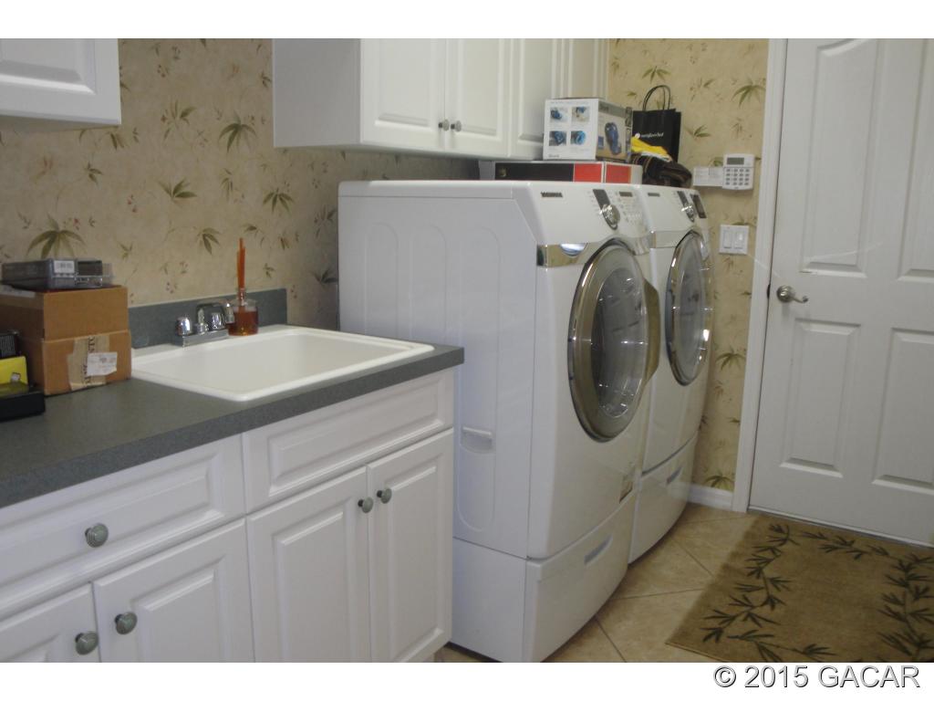 1493 Southwest 87th Street Gainesville, FL 32607 - Photo 18 of 23 Laurdy Room