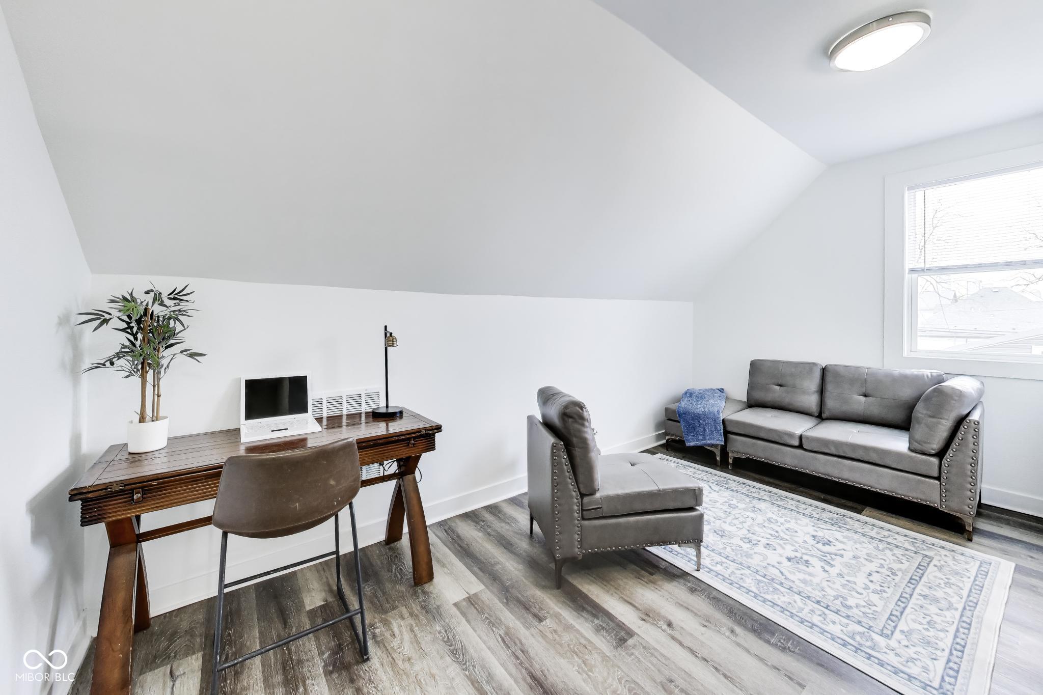 338 North Randolph Street Indianapolis, IN 46201 - Photo 19 of 54