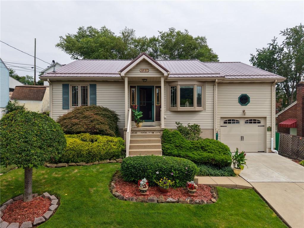 1239 Holmes Street McKees Rocks, PA 15136 - Photo 1 of 46 Gallery Image 1