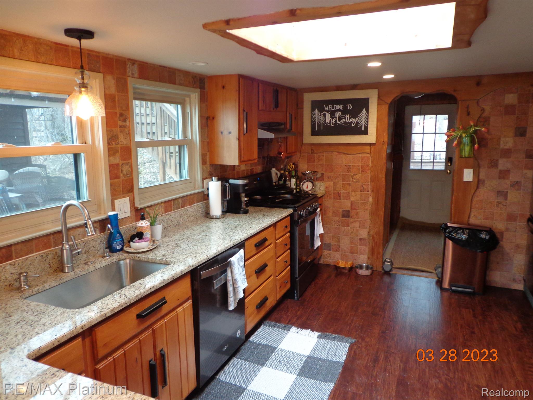 3794 Cedar Point Howell, MI 48843 - Photo 4 of 22 Kitchen with a View