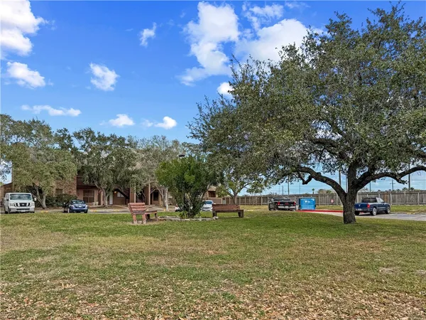 $995 | 7122 Premont Drive, Unit 103, Corpus Christi, TX 78414