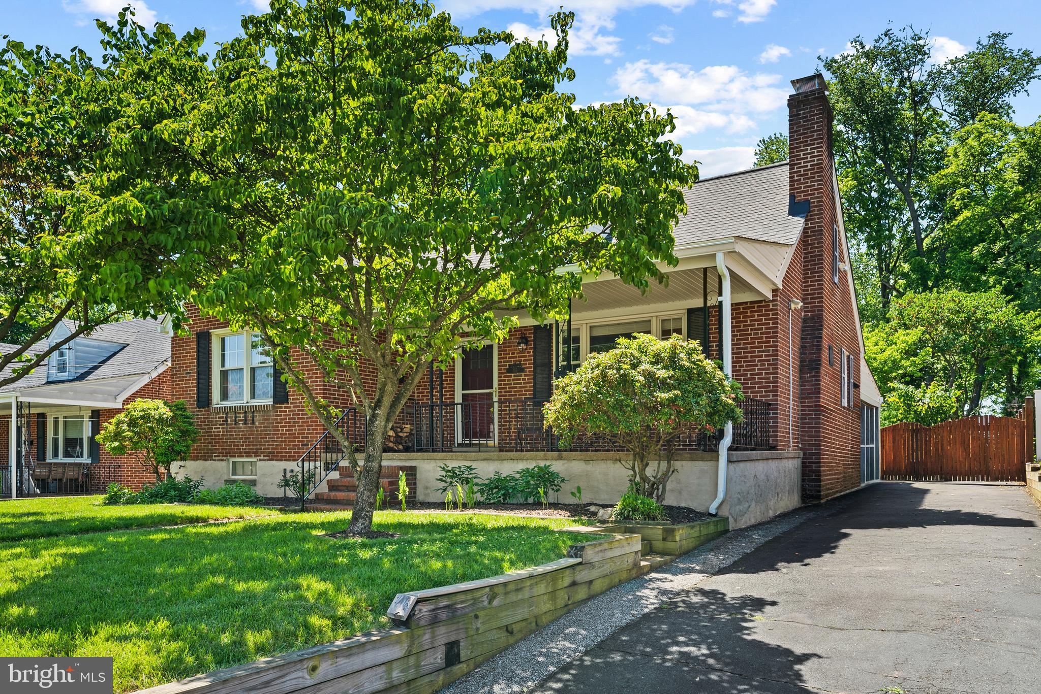 316 Gralan Road Baltimore, MD 21228 - Photo 2 of 43