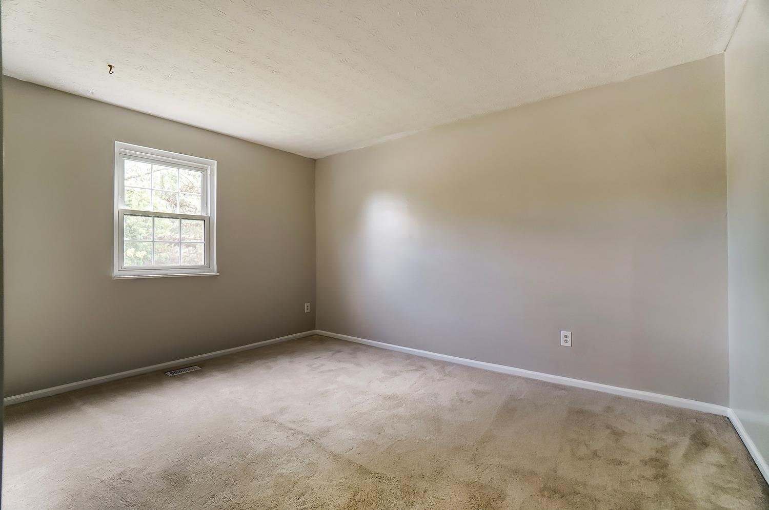 8889 Paragon Road Dayton, OH 45458 - Photo 14 of 43 Gallery Image 14