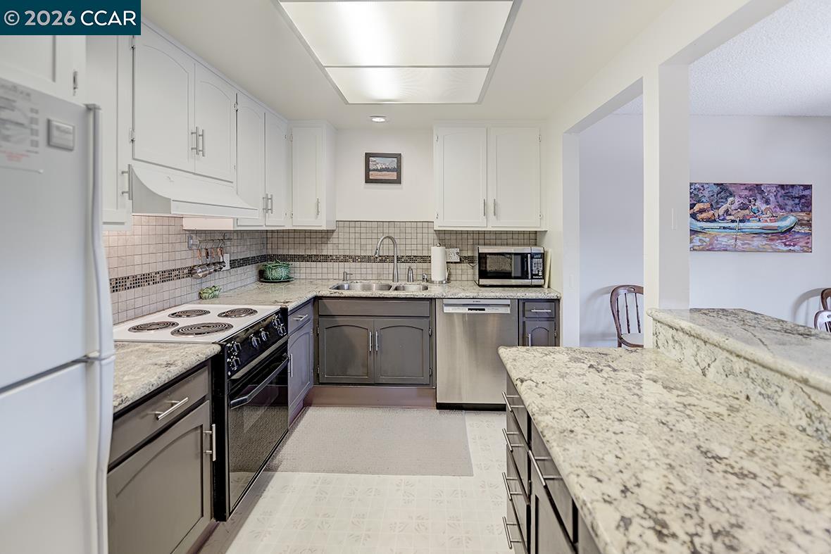 1548 Golden Rain Road, Unit 9 Walnut Creek, CA 94595 - Photo 11 of 45