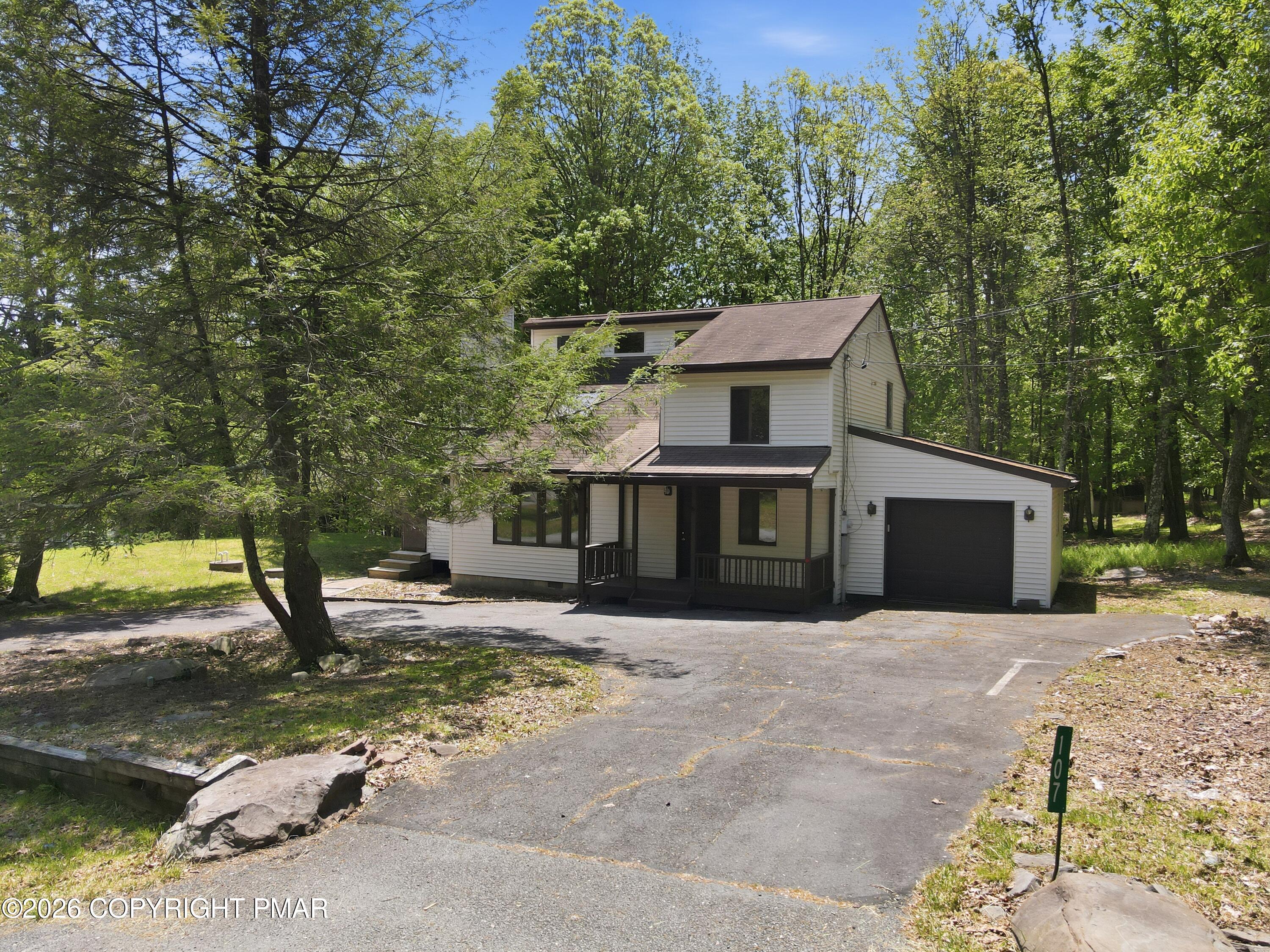 107 Morris Place Bushkill, PA 18324 - Photo 36 of 52 Extior