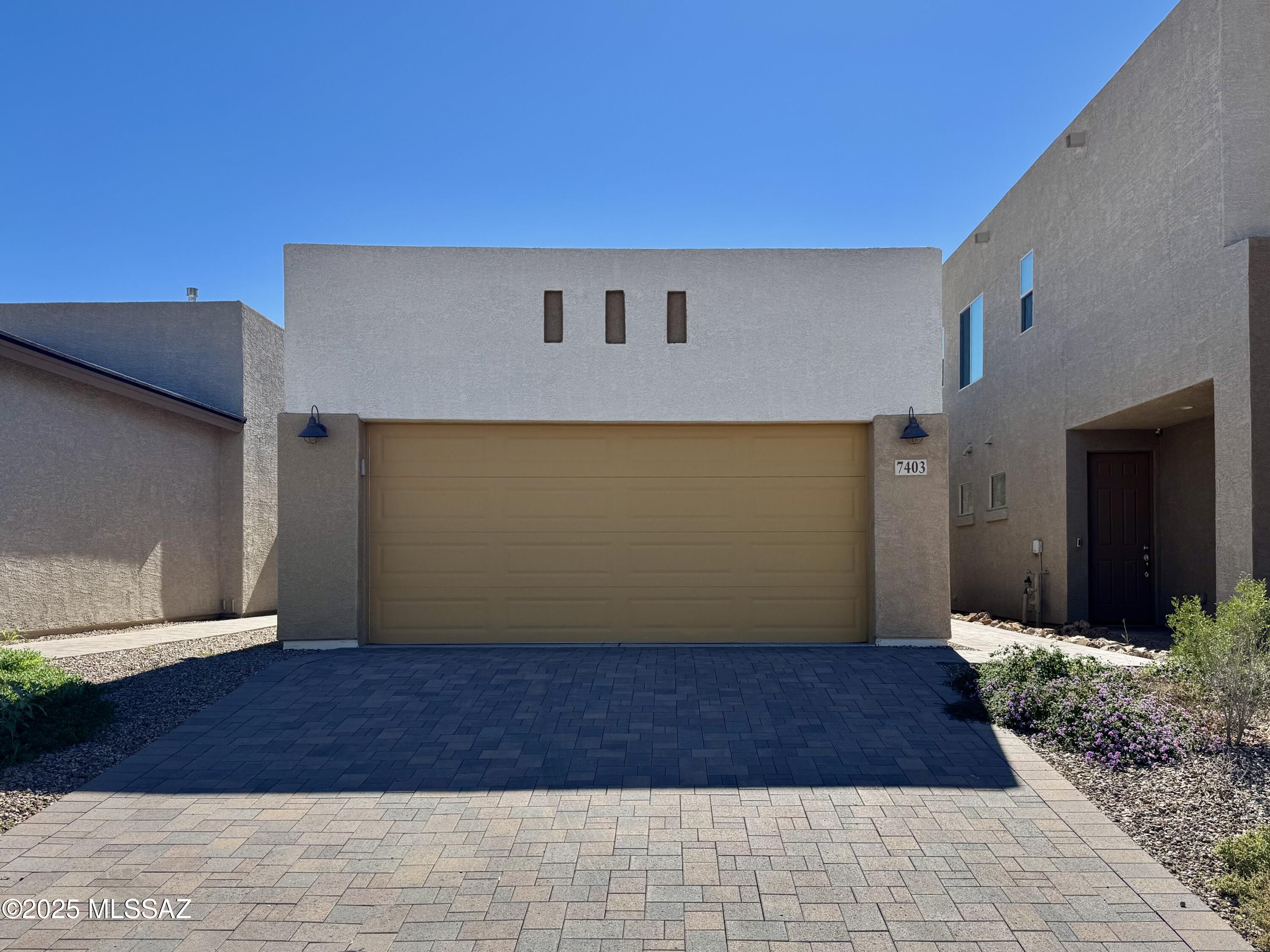 7403 West Barrel Racer Road Tucson, AZ 85743 - Photo 3 of 48