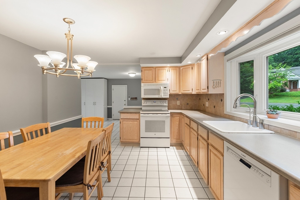 1 Dawes Road Lexington, MA 02421 - Photo 6 of 38