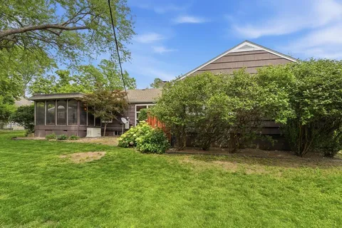 $995,000 | 5900 Windsor Drive, Fairway, KS 66205
