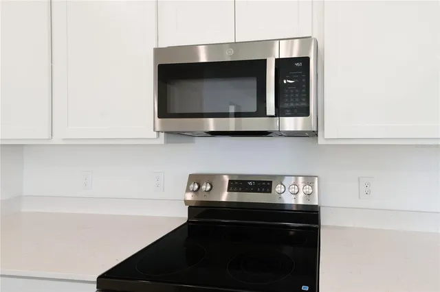 $356,950 | 758 Lake Dell Drive, Dundee, FL 33838