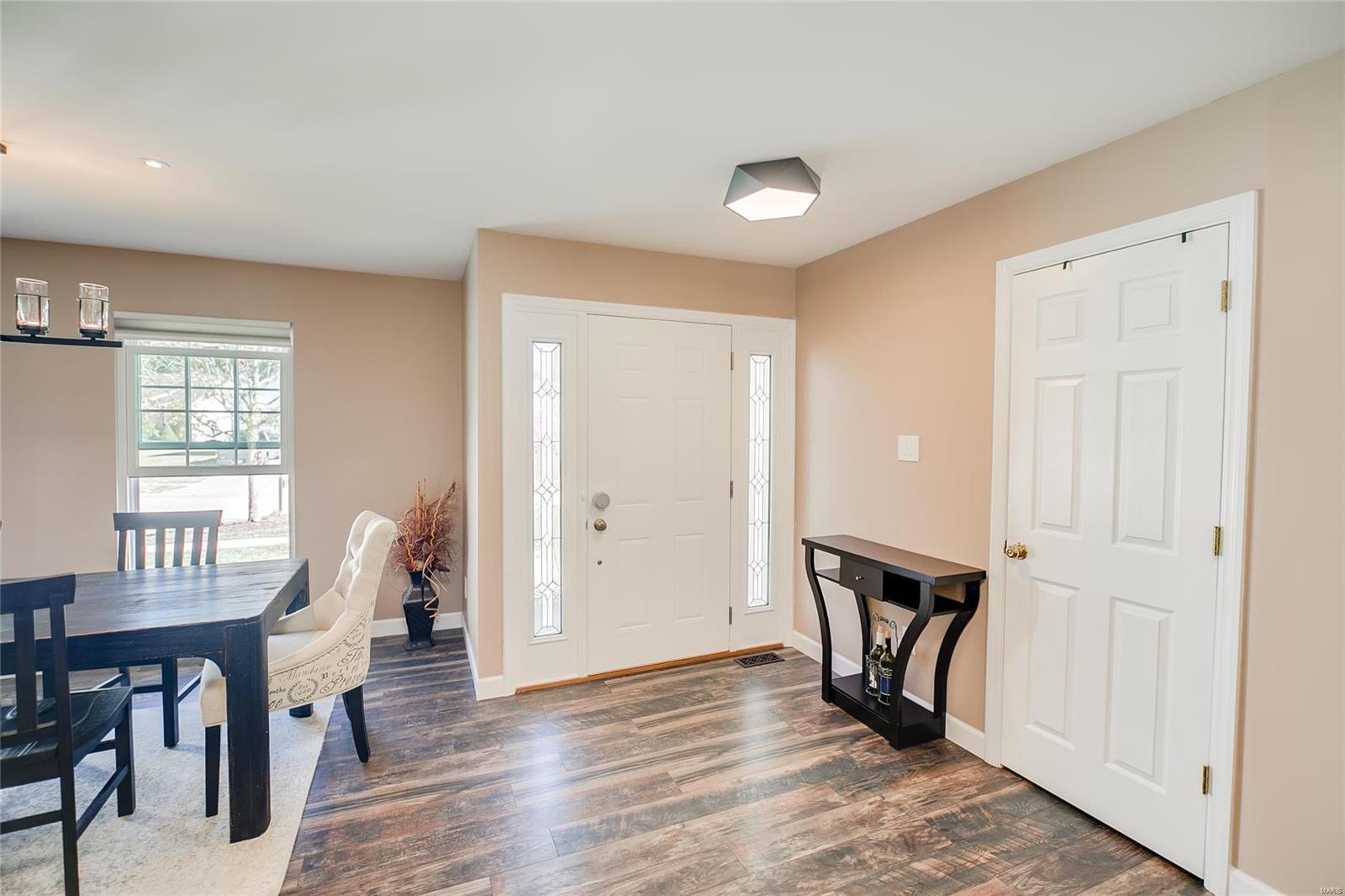 419 Rascal Crossing O'Fallon, MO 63366 - Photo 4 of 34