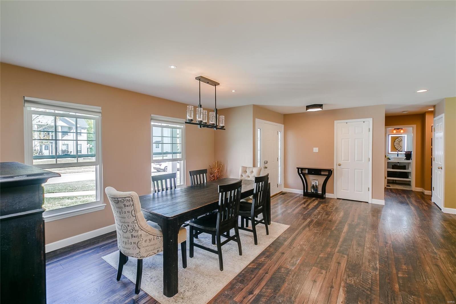 419 Rascal Crossing O'Fallon, MO 63366 - Photo 5 of 34