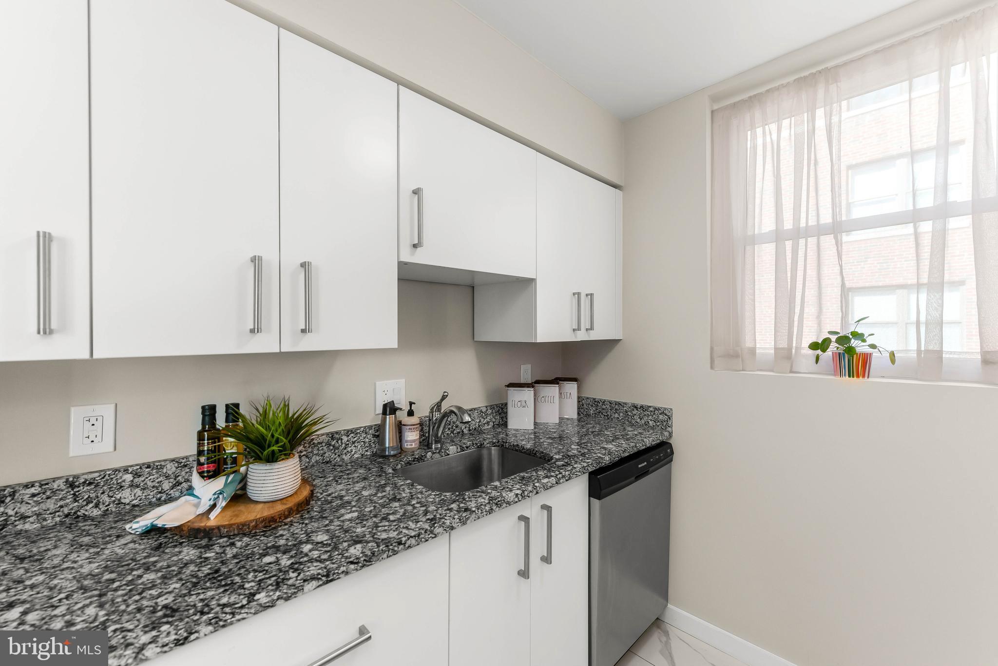 55 M Street Northwest, Unit 202 Washington, DC 20001 - Photo 13 of 30