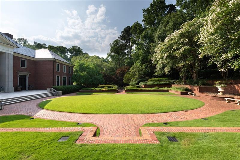 4615 Northside Drive Northwest Atlanta, GA 30327 - Photo 43 of 69 a view of an outdoor space and swimming pool