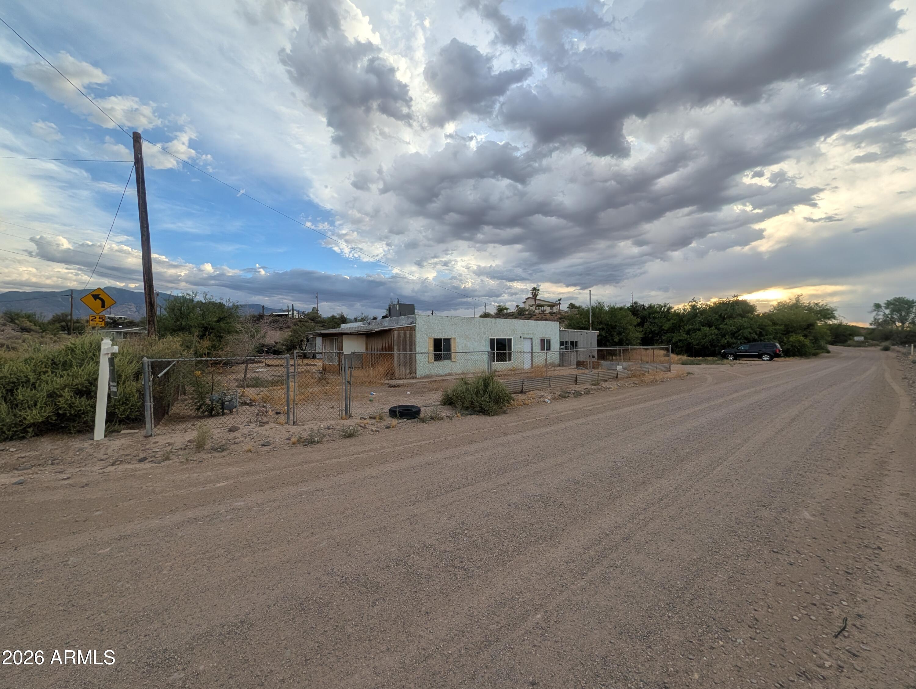 5285 West Layton Road Thatcher, AZ 85552 - Photo 7 of 9 PXL_20260605_012621947.MP