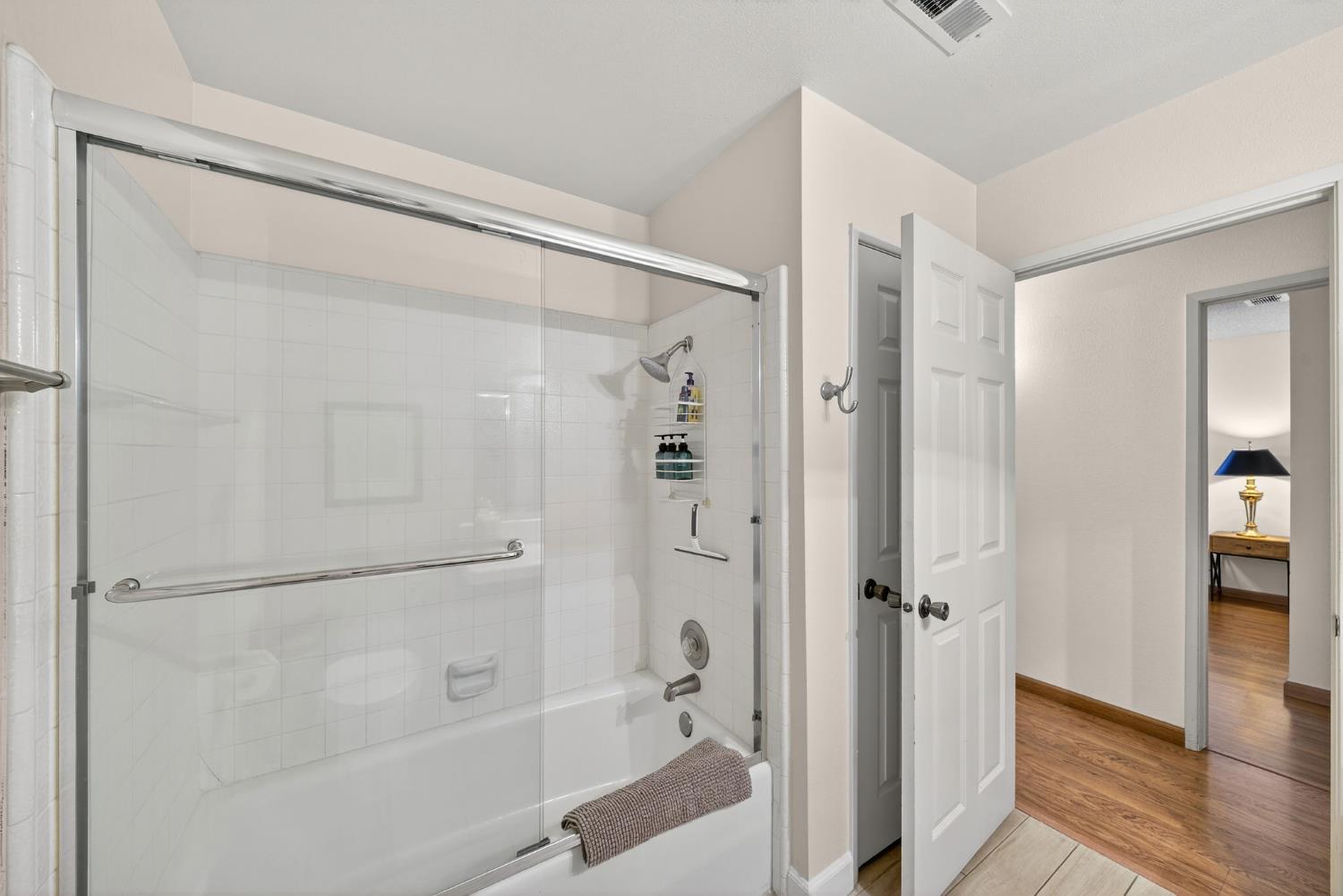 2433 West 3rd Street Madera, CA 93637 - Photo 23 of 40