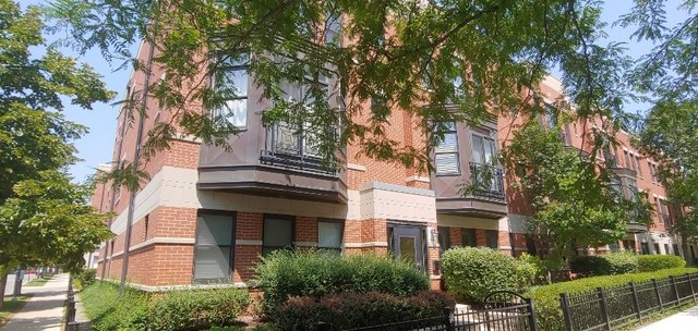 948 West 15th Place, Unit 1B Chicago, IL 60608 - Photo 2 of 10