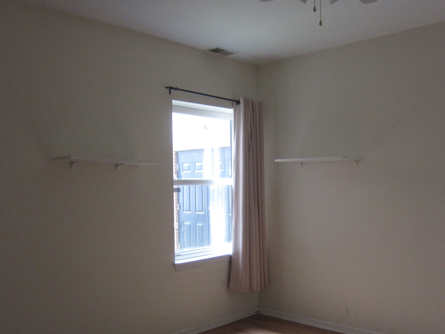 948 West 15th Place, Unit 1B Chicago, IL 60608 - Photo 8 of 10