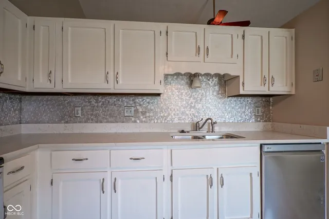 $295,000 | 8809 Haddington Drive North, Indianapolis, IN 46256