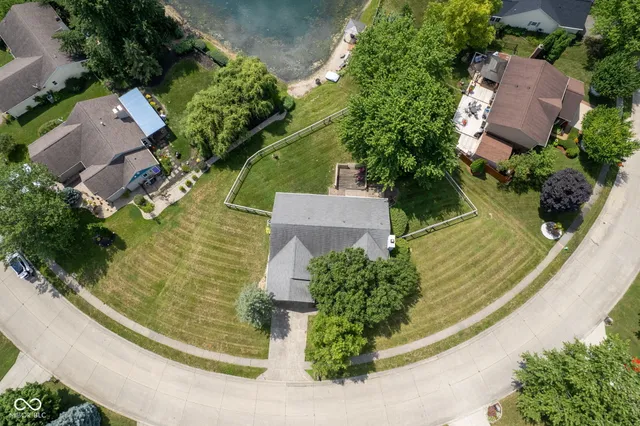 $295,000 | 8809 Haddington Drive North, Indianapolis, IN 46256