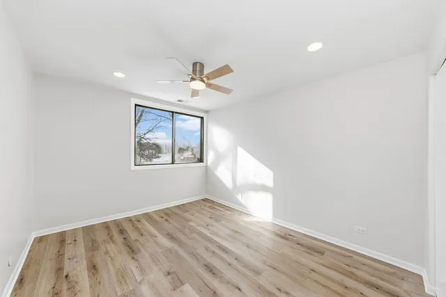 $276,000 | 450 Raintree Court, Unit 3P, Glen Ellyn, IL 60137