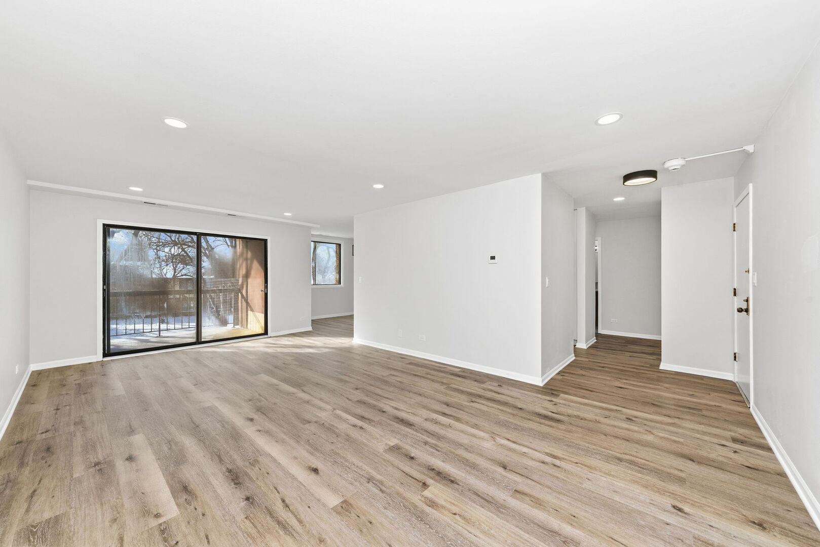 450 Raintree Court, Unit 3P Glen Ellyn, IL 60137 - Photo 6 of 27