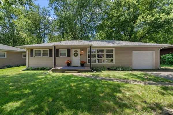 $219,900 | 652 North Guyer Street, Hobart, IN 46342