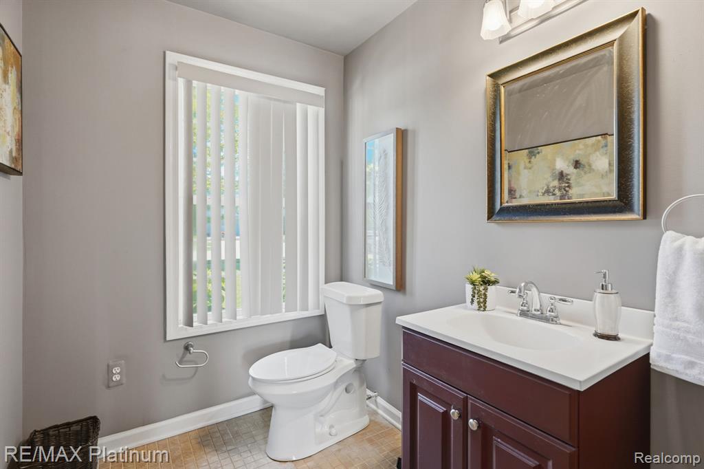 1714 Newgate Lane Howell, MI 48843 - Photo 20 of 27