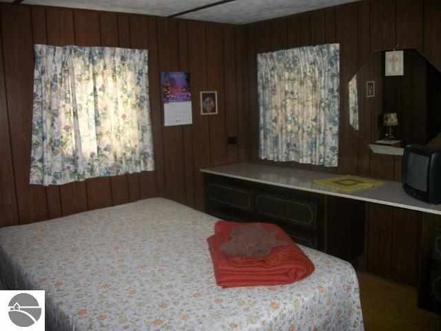 7880 Creighton Road Southwest South Boardman, MI 49680 - Photo 14 of 25 1743786-13.JPG