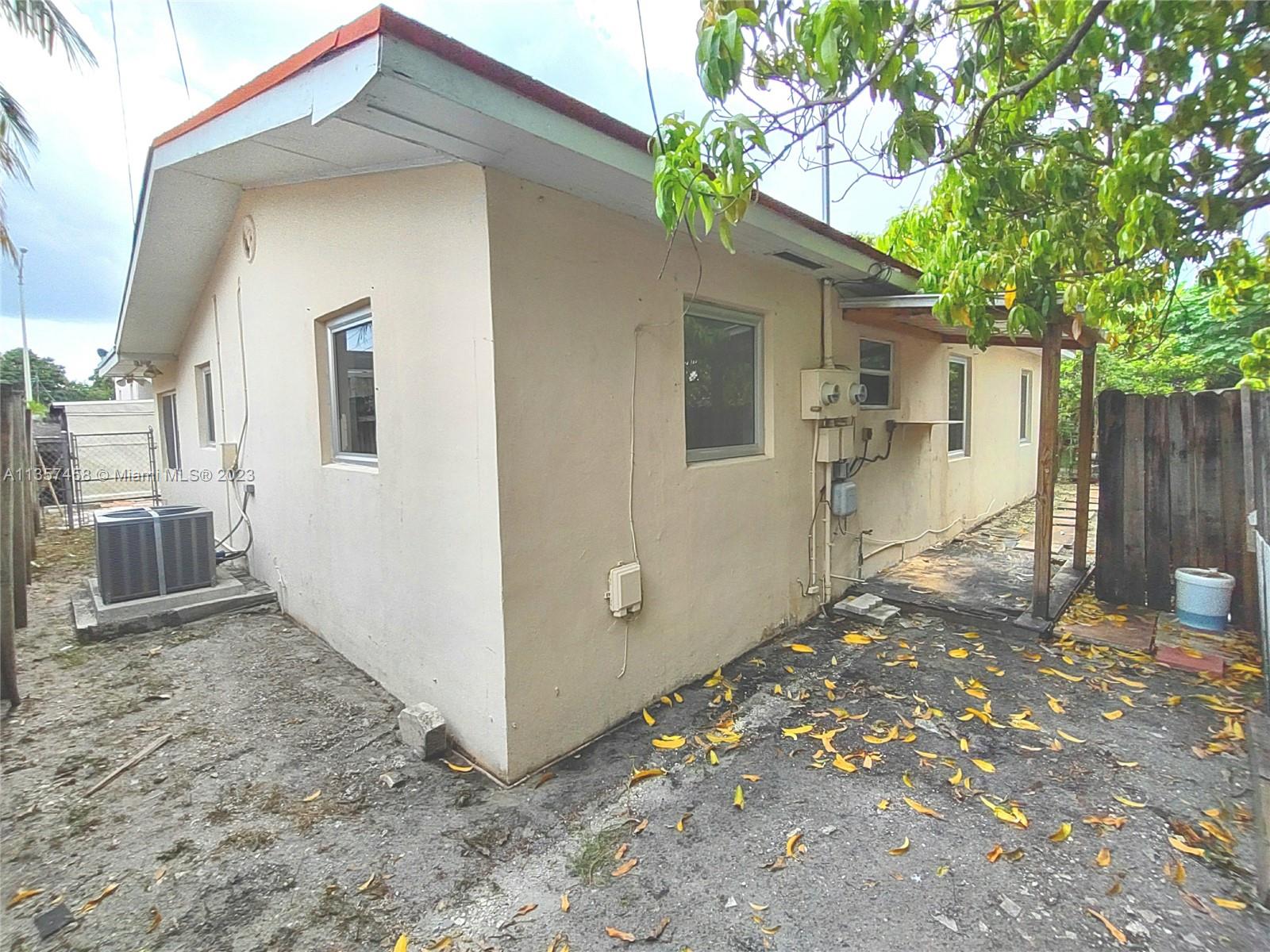 351 East 17th Street, Unit 353 Hialeah, FL 33010 - Photo 16 of 46