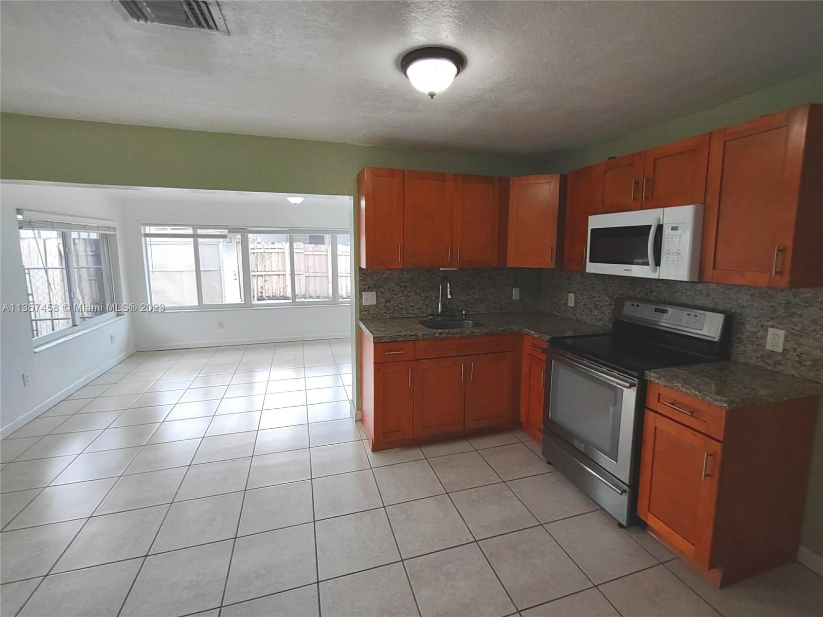 351 East 17th Street, Unit 353 Hialeah, FL 33010 - Photo 25 of 46