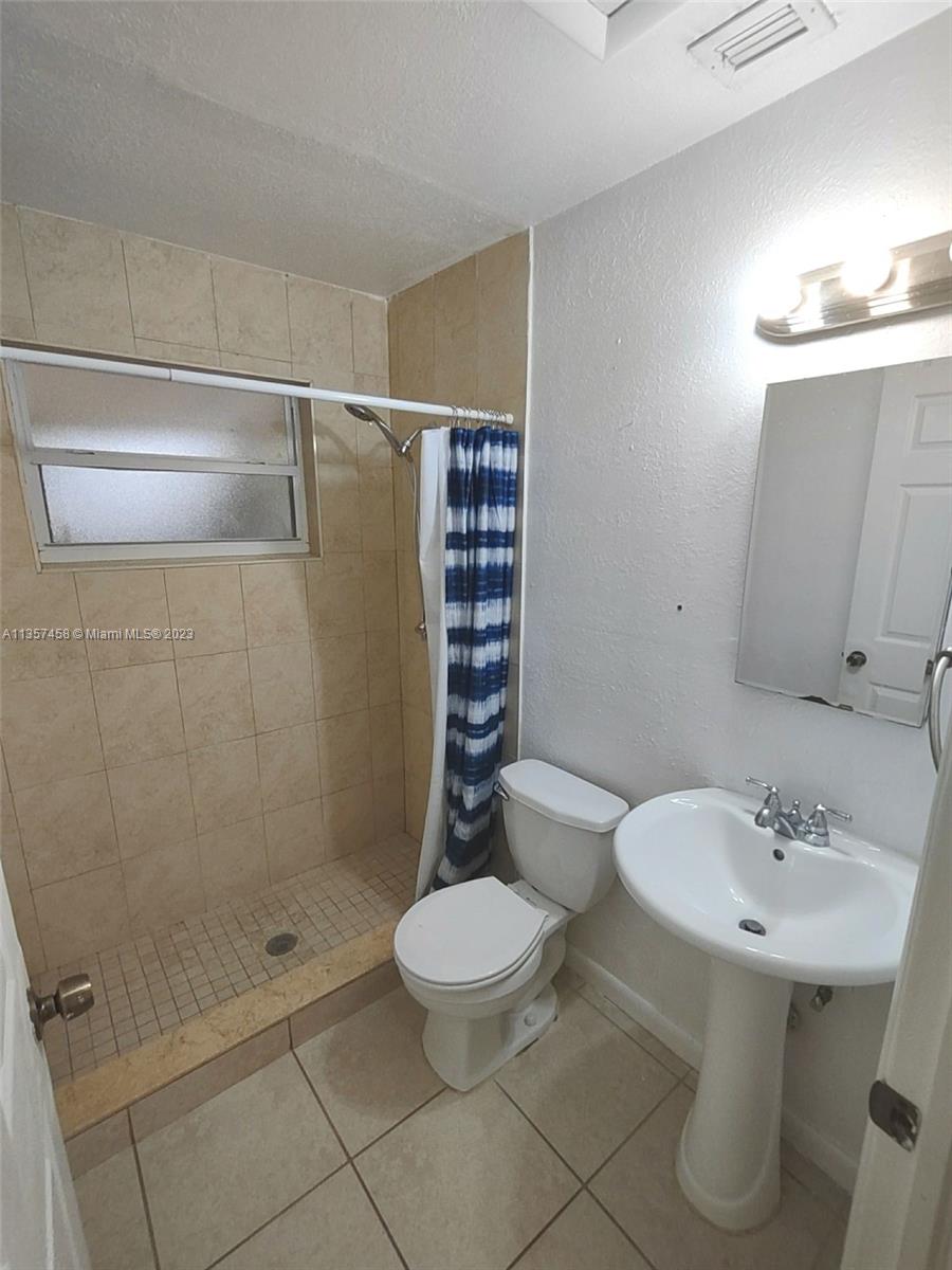 351 East 17th Street, Unit 353 Hialeah, FL 33010 - Photo 35 of 46