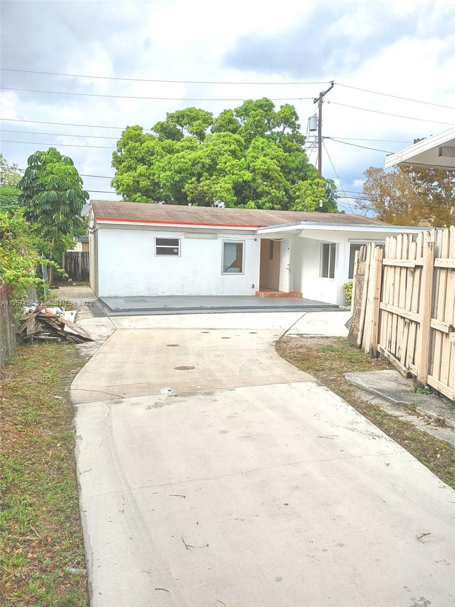 351 East 17th Street, Unit 353 Hialeah, FL 33010 - Photo 4 of 46