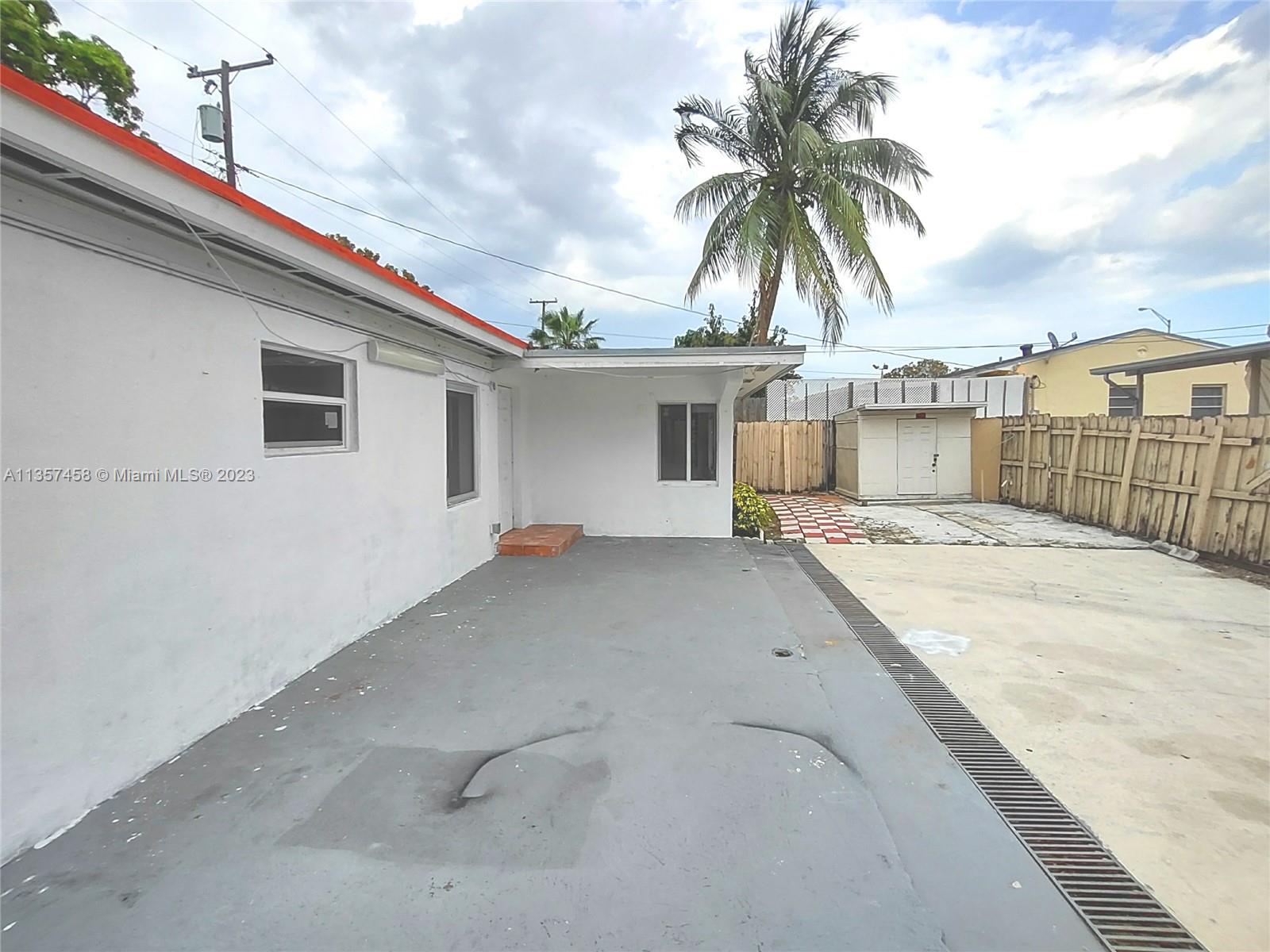 351 East 17th Street, Unit 353 Hialeah, FL 33010 - Photo 9 of 46