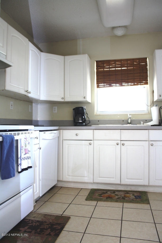 1256 Morgana Road Jacksonville, FL 32211 - Photo 4 of 13 Kitchen 1