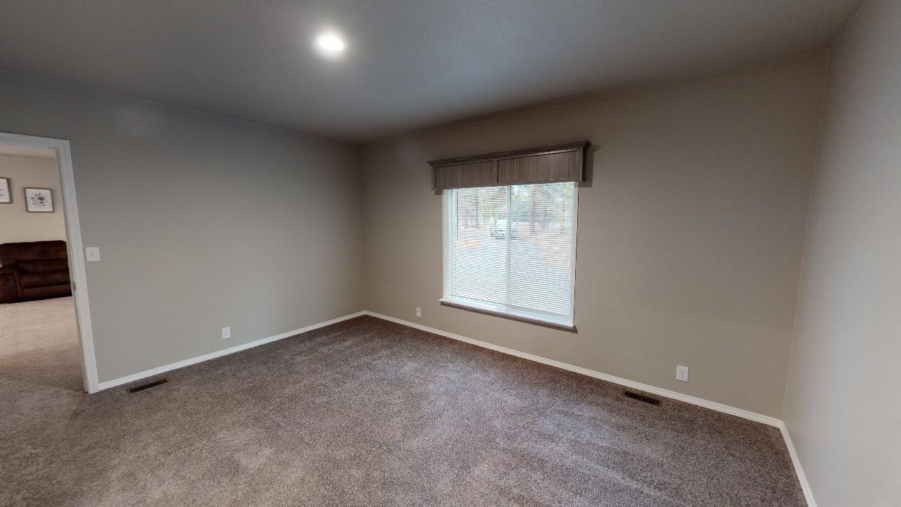 15971 Burgess Road La Pine, OR 97739 - Photo 14 of 32 15971-Burgess-Rd-11062021_114252