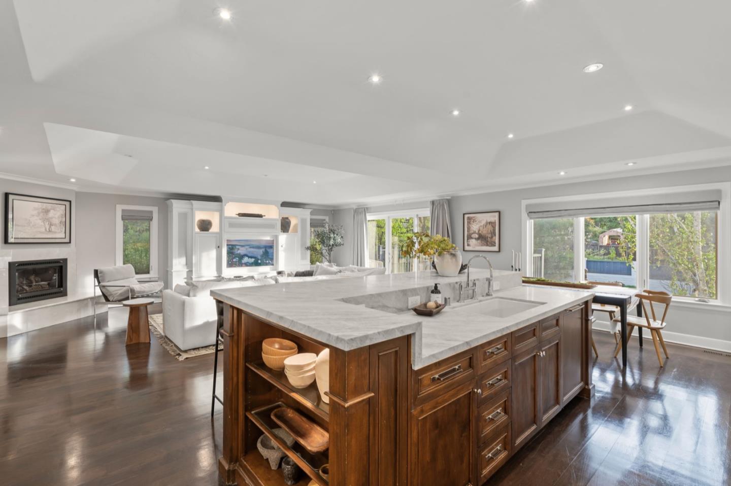 1365 Edgewood Road Redwood City, CA 94062 - Photo 15 of 44