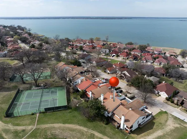 $359,900 | 3019 Lakeside Drive, Rockwall, TX 75087