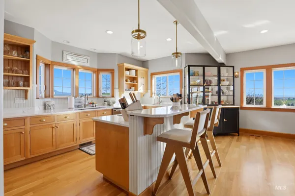 $2,600,000 | 1014 Hilby Road, Moscow, ID 83843