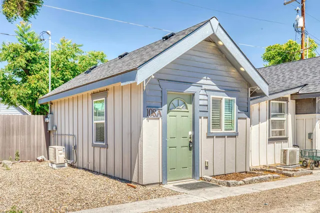 $275,000 | 108 East Main Street, Nyssa, OR 97913