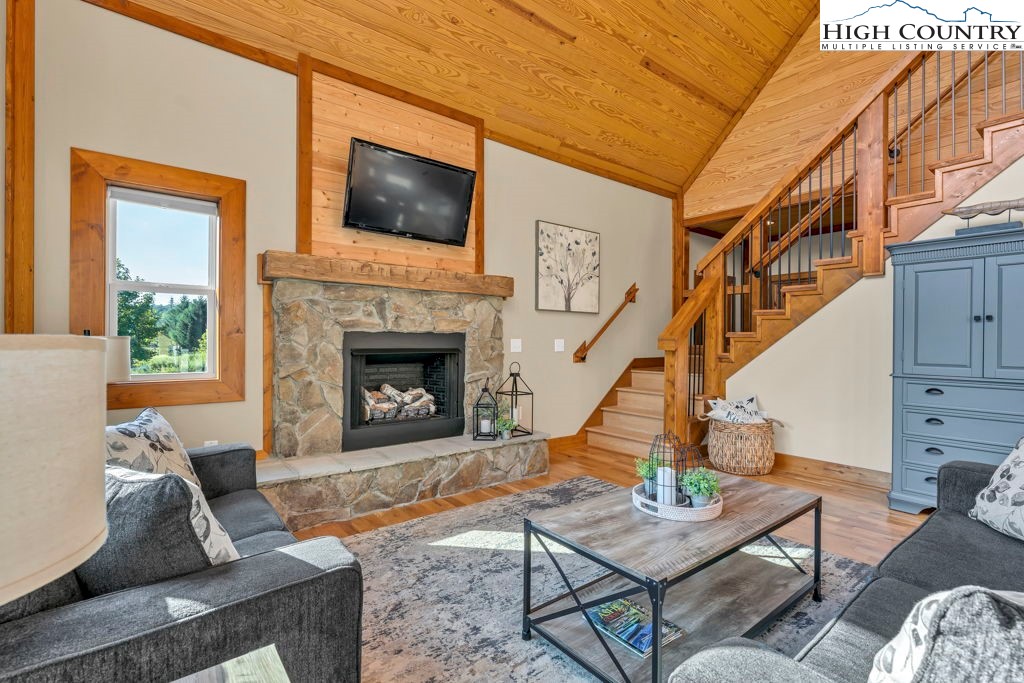 444 Riversound Road West Jefferson, NC 28694 - Photo 5 of 42 Gallery Image 5