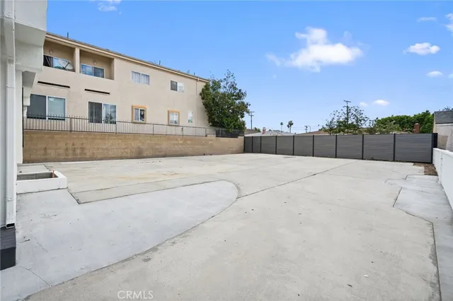 $2,295,000 | 7010 Lennox Avenue, Van Nuys, CA 91405